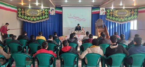 تصاویر/ جشن تکلیف دانش آموزان مدرسه شهید متولی در مدرسه علمیه امیرالمومنین (ع) آران وبیدگل