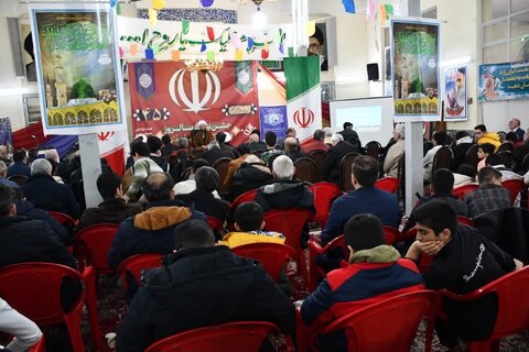 تصاویر/ رجشن بزرگ سالروز پیروزی انقلاب اسلامی و مبعث رسول اکرم (ص) در خوی