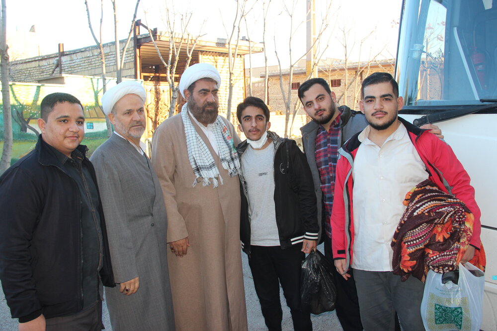 شهدا بهترین رسانه تبلیغ دین هستند