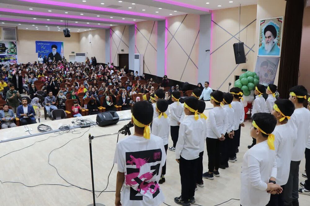 برگزاری جشن بعثت در پایگاه شهید عبدالکریمی بندرعباس