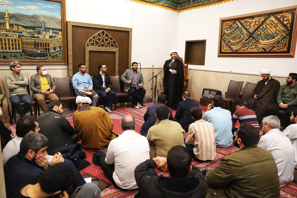 برگزاری آئین افتتاحیه همایش کنشگران حوزوی رسانه و فضای مجازی در مشهد مقدس