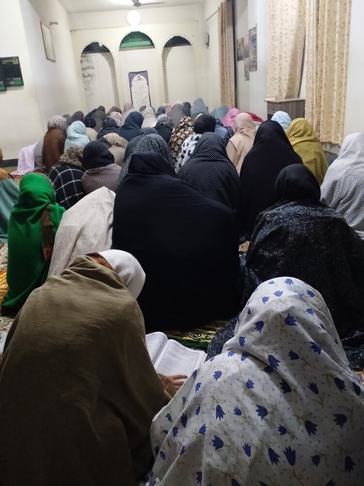 فاطمیہ ایجوکیشنل مظفرآباد کے تحت بعثتِ نبوی کے موقع پر اعمال و دعا کی تقریب کا انعقاد