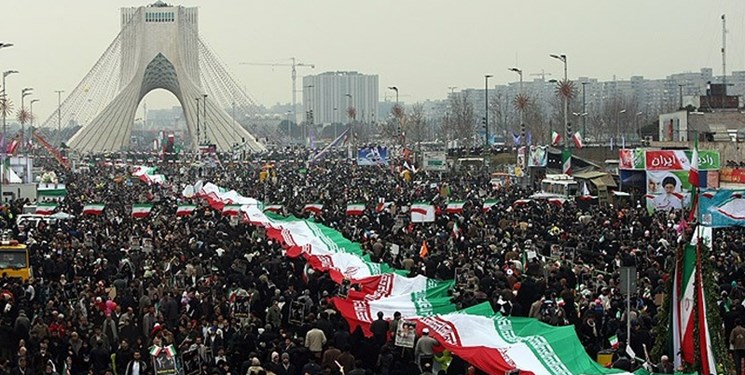 آغاز جشن ۴۵ سالگی انقلاب اسلامی/حضور پرشور دهه هشتادی ها و نودی ها+ تصاویر