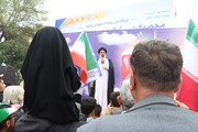 ملت ایران انقلاب اسلامی را با تقدیم هزاران شهید بدست آورده اند