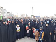 تصاویر/ حضور حماسی بانوان طلبه برازجانی در راهپیمایی ۲۲ بهمن