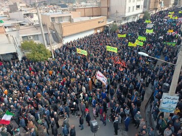 تصاویر/ حضور مردم پلدختر در راهپیمایی یوم الله ۲۲ بهمن