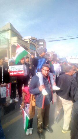 تصاویر حضور مردم بروجرد در راهپیمایی یوم الله ۲۲ بهمن