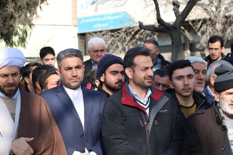 تصاویر/ راهپیمایی مردم شهرستان خوی در 22 بهمن