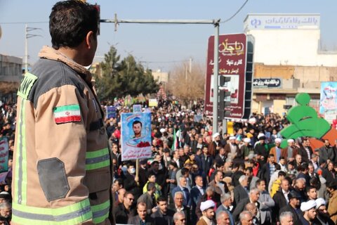 خروش مردم شهرستان میاندوآب در 22 بهمن