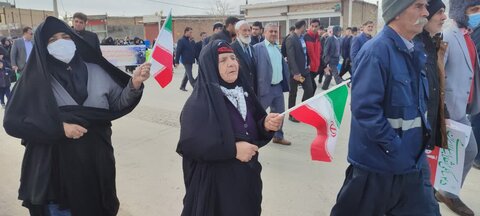 حضور مردم بیرانشهر در جشن ۴۵ سالگی انقلاب