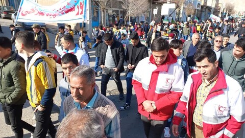 تصاویر/ حضور مردم شهر ماهنشان در راهپیمایی با شکوه یوم الله ۲۲ بهمن