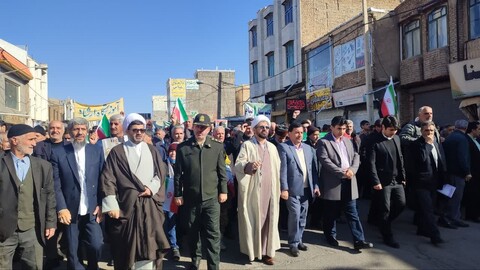 تصاویر/ حضور مردم شهرستان خرم دره در راهپیمایی یوم الله ۲۲ بهمن