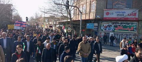 تصاویر/ راهپیمایی مردم شهرستان شاهین دژ در یوم الله 22 بهمن