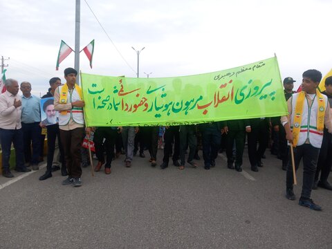 تصاویر/راهپیمایی ۲۲ بهمن در شهر سندرک