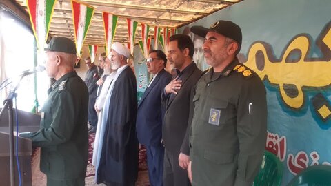 تصاویر/ حضور مردم شهید پرور آران و بیدگل در راهپیمایی با شکوه یوم الله ۲۲ بهمن