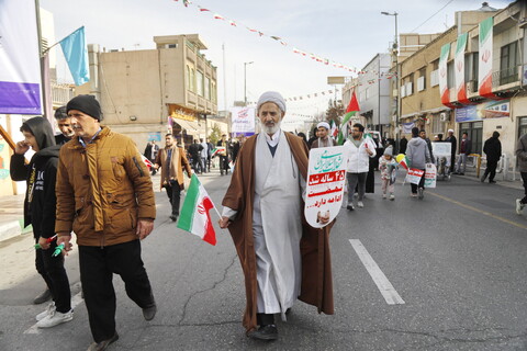 تصاویری از حضور علما و روحانیون در راهپیمایی باشکوه ۲۲ بهمن قم