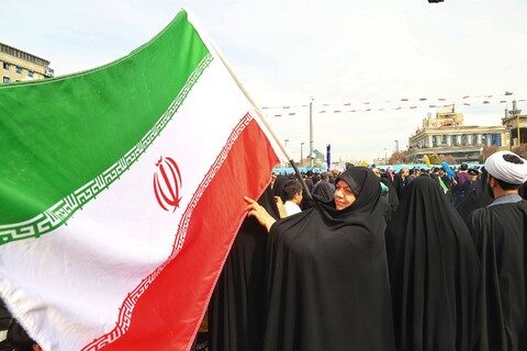 تصاویر/ راهپیمایی باشکوه ۲۲بهمن در مشهد مقدس