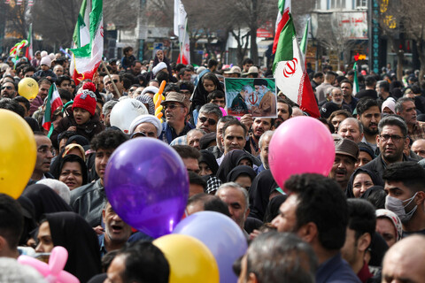 تصاویر/ راهپیمایی پرشکوه 22 بهمن در مشهد (2)