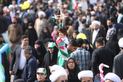 تصاویر/ حضور حماسی مردم قم در جشن انقلاب