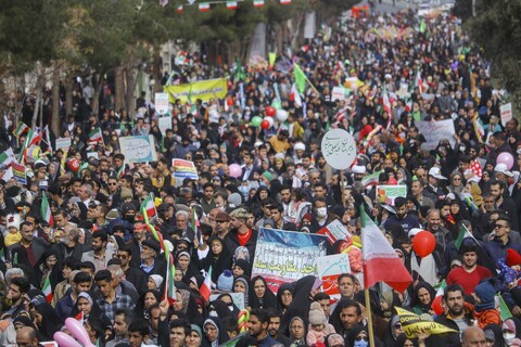 راهپیمایی با شکوه مردم بیرجند در 22 بهمن
