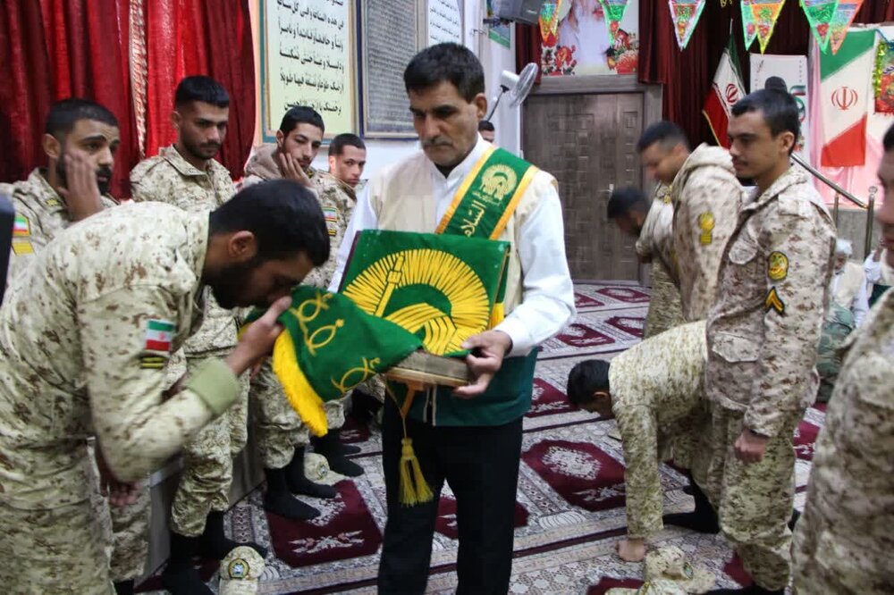 تجلیل خادمیاران آران و بیدگلی از گروه ۸۴۰ موشکی شهید کبریایی+عکس