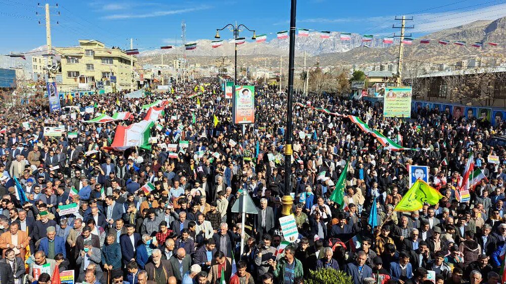 هر رأی یک تیر به سمت قلب دشمنان است/ خدا را به خاطر حضور مردم شکرگزاریم