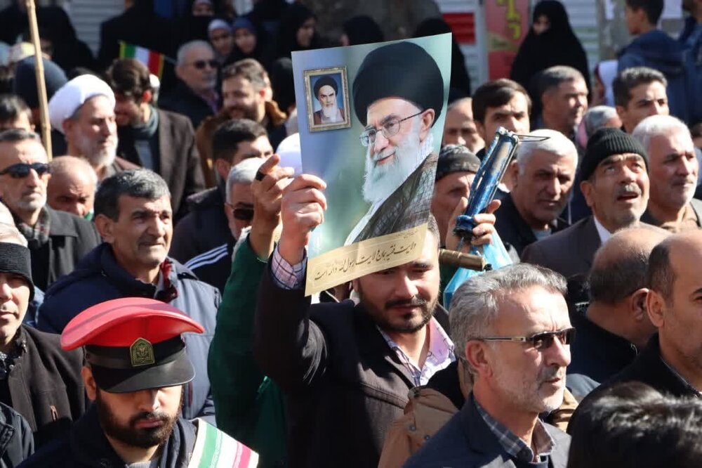 اسلامی انقلاب کی 45ویں سالگرہ کی مناسبت سے ایران بھر میں جشن اور ریلیوں کا انعقاد