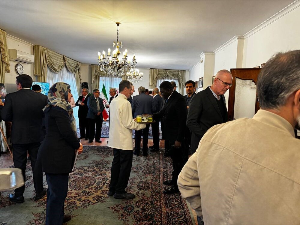 برگزاری جشن چهل و پنجمین سالگرد پیروزی انقلاب اسلامی در واتیکان + تصاویر