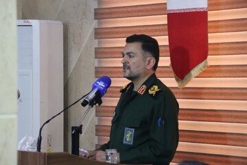 پاسداری از اسلام و انقلاب اسلامی تا چشیدن شهد شیرین شهادت را ادامه می‌دهیم