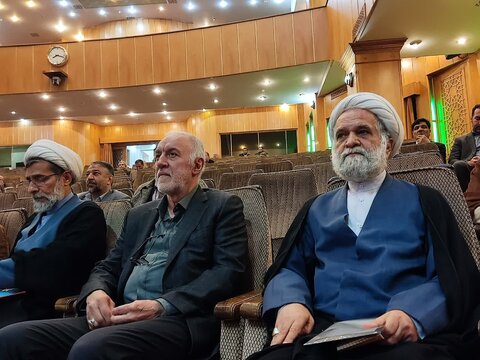 تصاویر/ اولین اجلاس سراسری موسسان، روسا و اعضای هیات امنای مدارس علمیه خواهران استان تهران در حال برگزاری است.