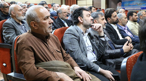 تصاویر/ همایش فصلی مادحین طراز انقلاب اسلامی اصفهان