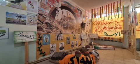تصاویر/ نمایشگاه مدرسه انقلاب در میاندوآب