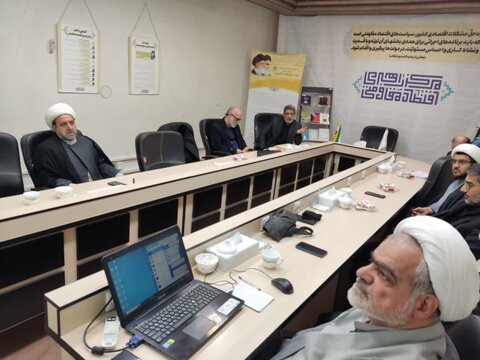 جلسه کمیته رصد و آسیب شناسی قرارگاه کنشگری حوزه های علمیه و روحانیت