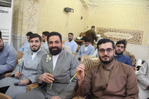 تصاویر / مراسم عمامه گذاری طلاب مدارس علمیه استان قزوین