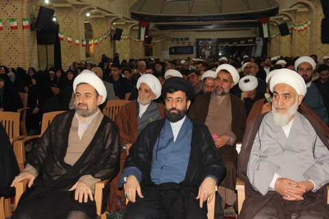 تصاویر / مراسم عمامه گذاری طلاب مدارس علمیه استان قزوین