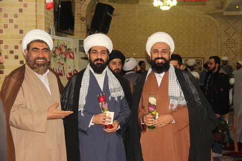 تصاویر / مراسم عمامه گذاری طلاب مدارس علمیه استان قزوین