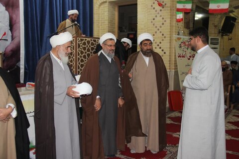 تصاویر / مراسم عمامه گذاری طلاب مدارس علمیه استان قزوین