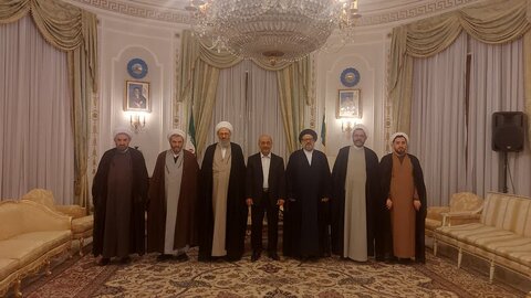 ملاقات هیئت اعزامی از حوزه‌های علمیه با سفیر ایران در ایتالیا