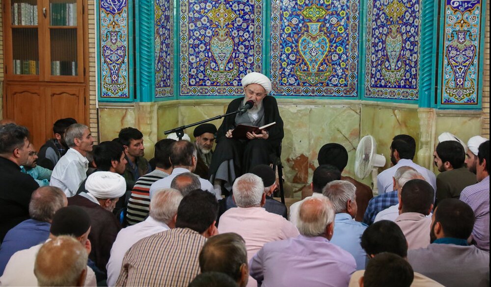 درس اخلاق | بعد از مرگ والدین برای آنان چه کنیم؟