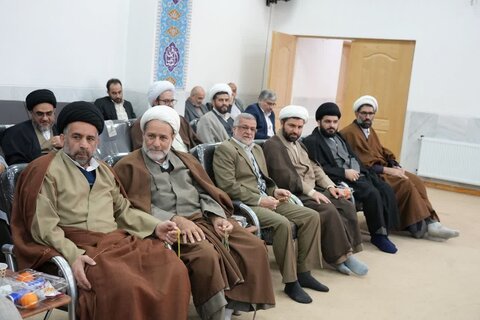 تصاویر نشست هم‌اندیشی مدیران حوزه‌های علمیه خواهران با نهادهای حوزوی لرستان