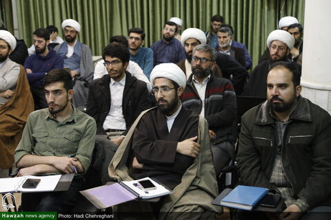 بالصور/ إقامة ندوة علمية بعنوان "أئمة الشيعة عليهم السلام من منظور الباحثين الغربيين" بمدينة قم المقدسة