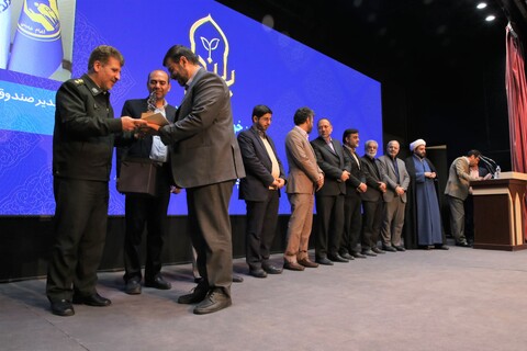 تصاویر/جشن خودکفایی 1004 مددجوی تحت حمایت کمیته امداد امام خمینی(ره) استان قم با عنوان «بلندای همت»