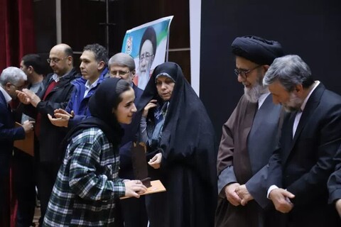 تصاویر/ جشن بزرگ نور ویژه ورزشکاران فوتبالی استان