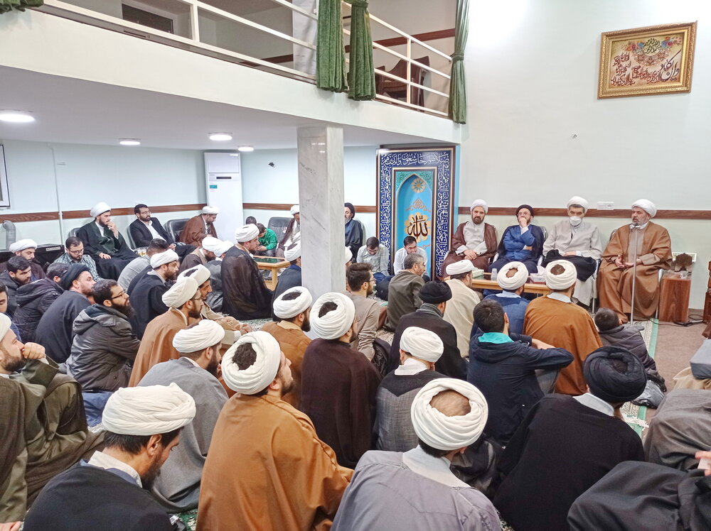 حمایتهای نماینده ولی فقیه از حوزه علمیه اردبیل ستودنی است