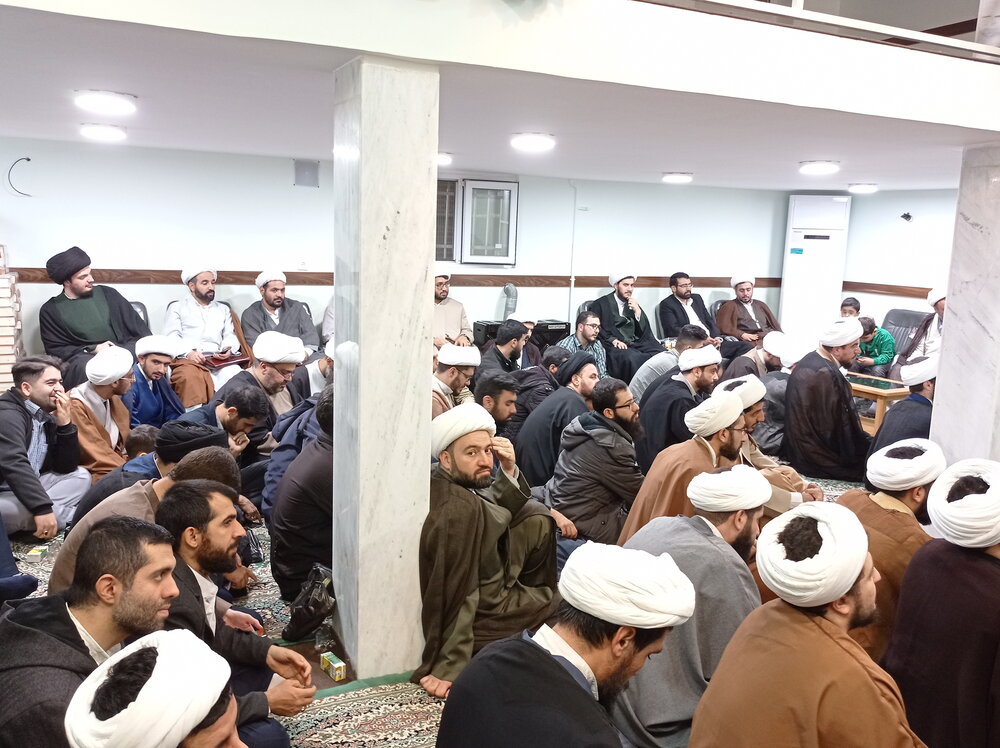 حمایتهای نماینده ولی فقیه از حوزه علمیه اردبیل ستودنی است