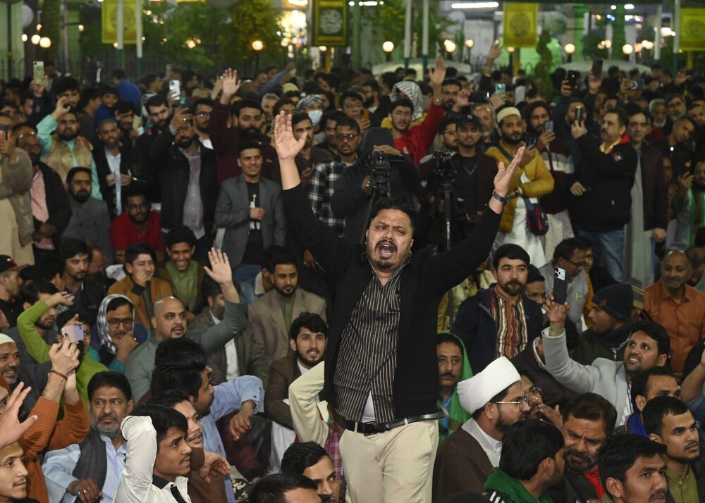 बैन-अल हरमैन कर्बला ए मोअल्ला में सब्रो वफ़ा का भव्य जश्न