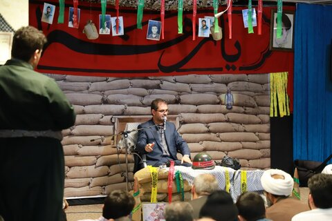 تصاویر/ آیین افتتاحیه یادمان شهید گمنام در مدرسه علمیه امام صادق (ع) قروه