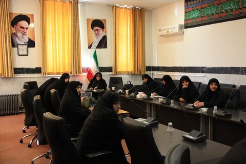 تصاویر/ برگزاری «دوره تربیت مربی امامت» در حوزه علمیه کرمانشاه