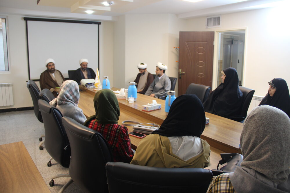 اسلام بیشترین عنایت را به تکریم و تعالی خانواده دارد