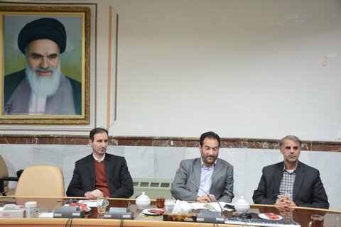 تصاویر دیدار اعضای انجمن فعالان رسانه ای با مدیران بنیاد شهید و ارشاد لرستان